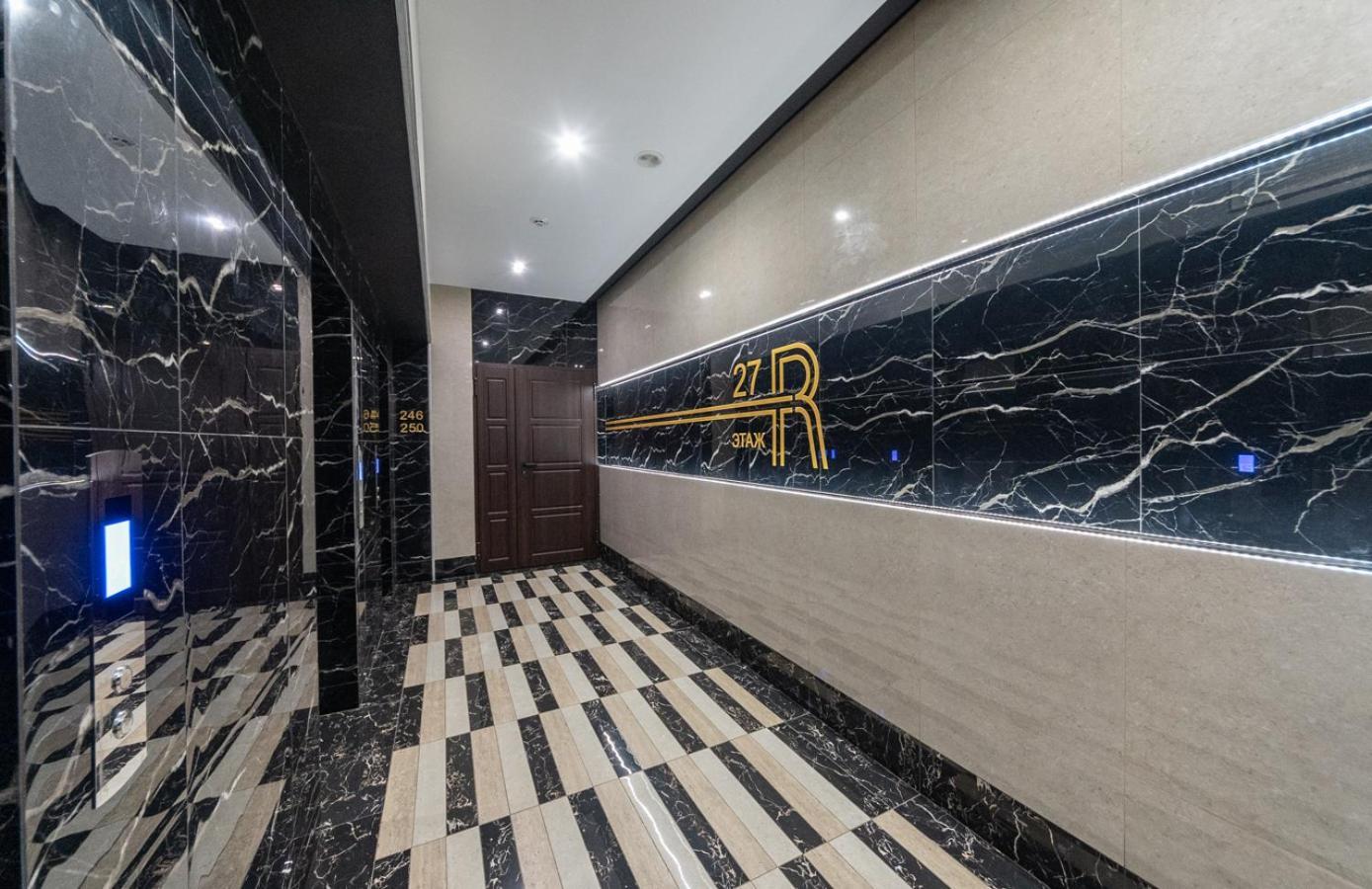 Royal Tower Residence Big Vip Apartment In Center Floor 27 Київ Екстер'єр фото