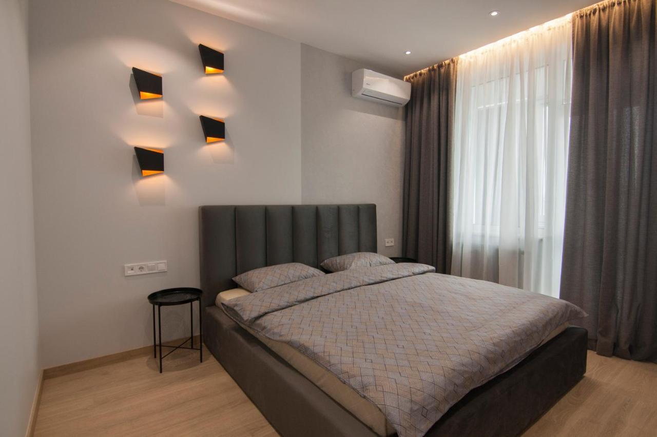 Royal Tower Residence Big Vip Apartment In Center Floor 27 Київ Екстер'єр фото